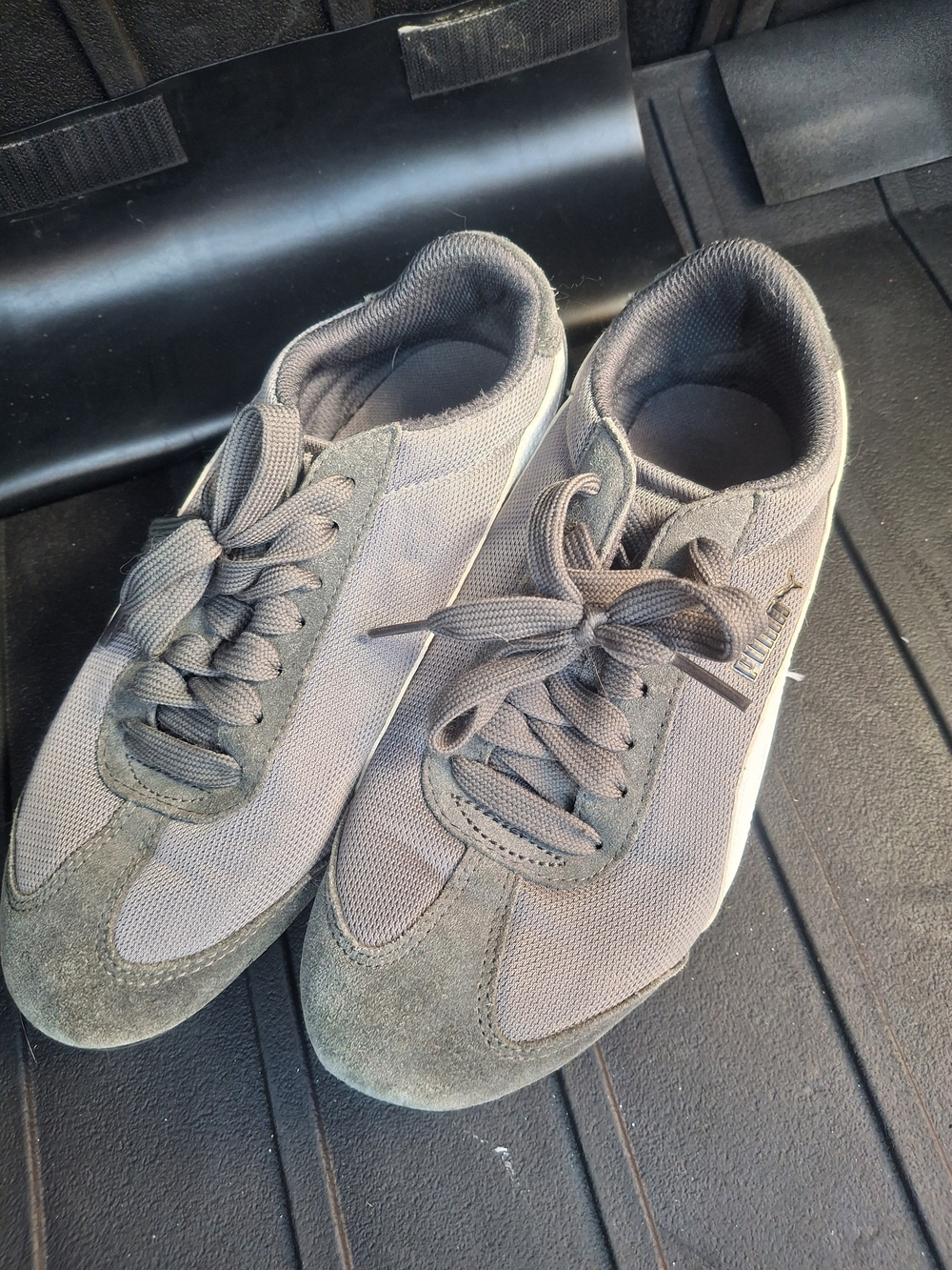 Puma Women's Gray Lace-Up Athletic Sneakers
